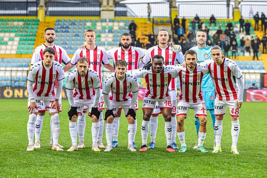 Trendyol Süper Lig - İstanbulspor - Samsunspor maçından kareler - Resim 12