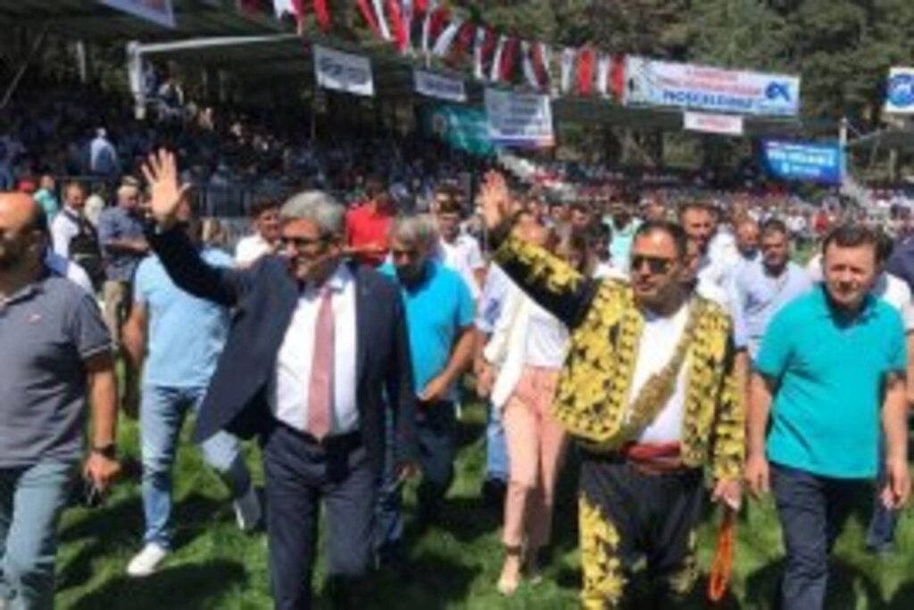 Vezirköprü Kunduz Güreşleri'nin ağası, iş adamı Bilal Acar  bayrağı devretti - Resim 7