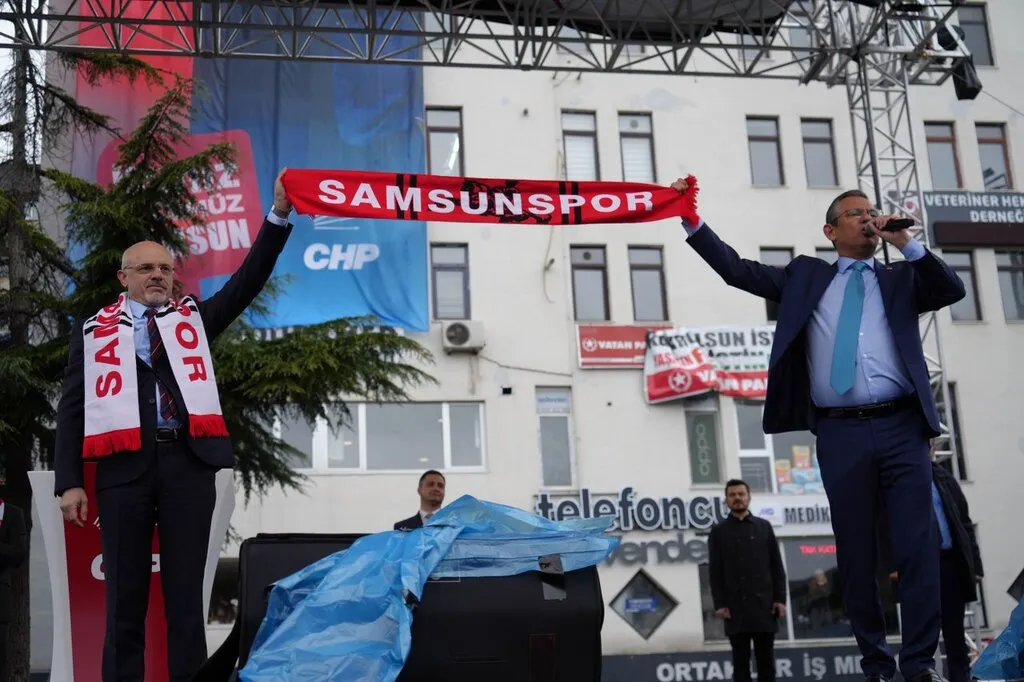 CHP lideri Özgür Özel Samsun'da - Resim 4