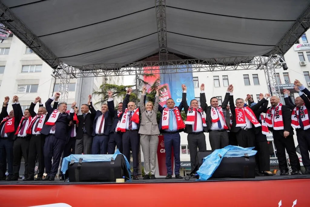 CHP lideri Özgür Özel Samsun'da - Resim 5