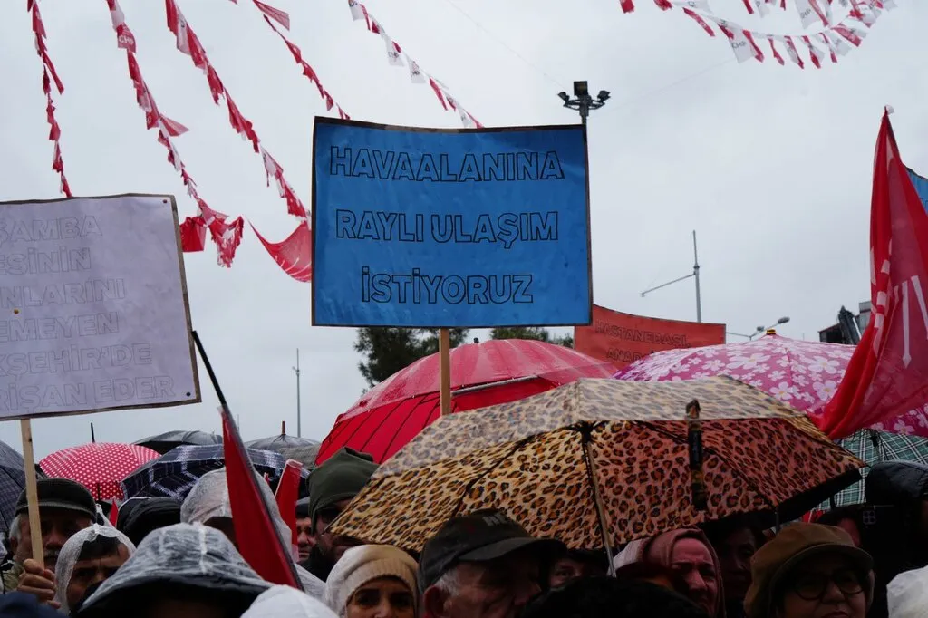 CHP lideri Özgür Özel Samsun'da - Resim 9