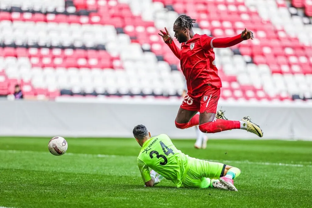 Samsunspor'dan 6 gollü galibiyet - Resim 15