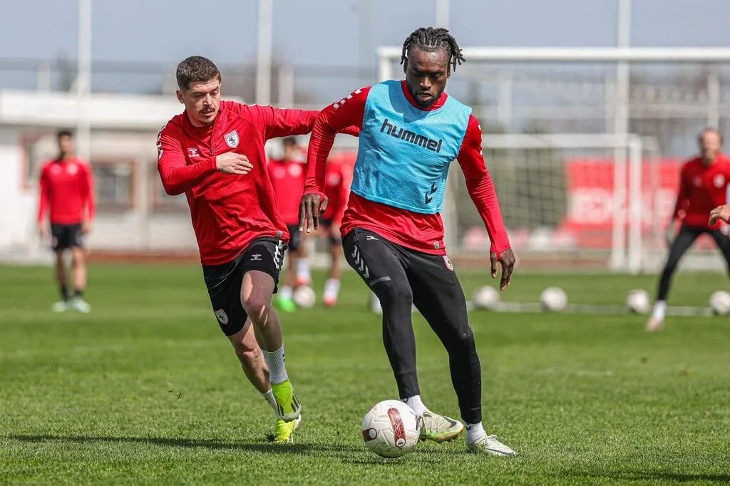 Samsunspor'da yüzler gülüyor - Resim 9