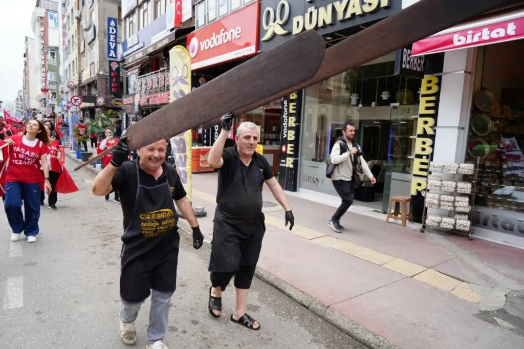 Samsun'da 1 Mayıs coşkuyla kutlandı - Resim 1