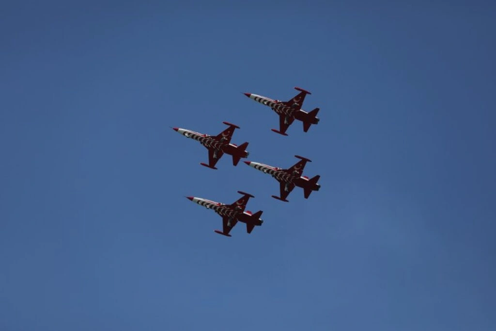 Türk Yıldızları, SOLOTÜRK, HÜRJET ve helikopter gösterileri nefesleri kesti - Resim 27