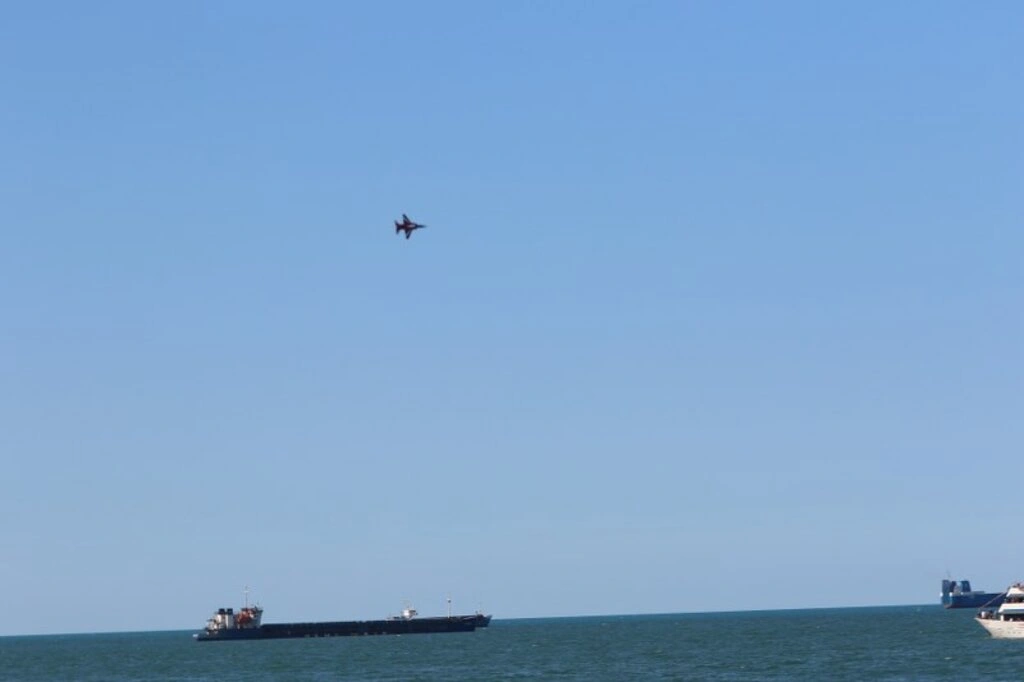 Türk Yıldızları, SOLOTÜRK, HÜRJET ve helikopter gösterileri nefesleri kesti - Resim 46