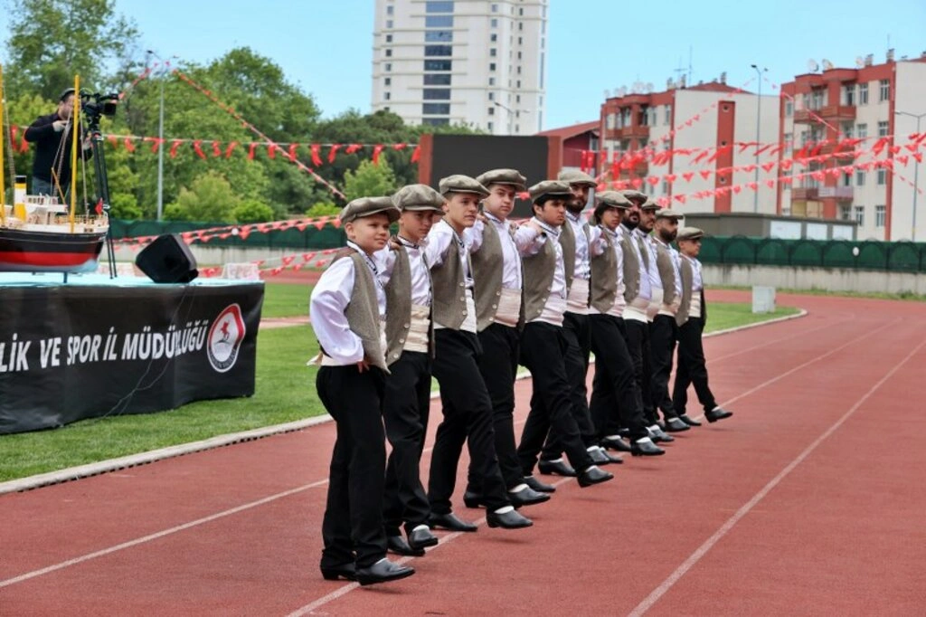 Samsun'da 19 Mayıs Atatürk'ü Anma Gençlik ve Spor Bayramı Coşkuyla Kutlandı - Resim 1