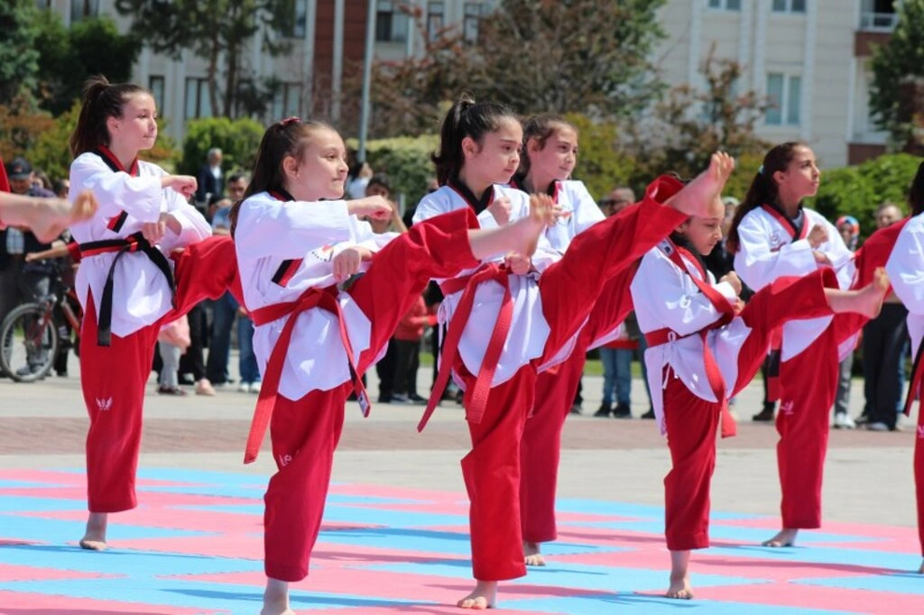Samsun'da 19 Mayıs Atatürk'ü Anma Gençlik ve Spor Bayramı Coşkuyla Kutlandı - Resim 16