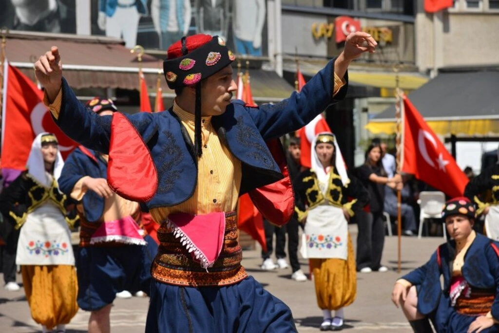 Samsun'da 19 Mayıs Atatürk'ü Anma Gençlik ve Spor Bayramı Coşkuyla Kutlandı - Resim 22
