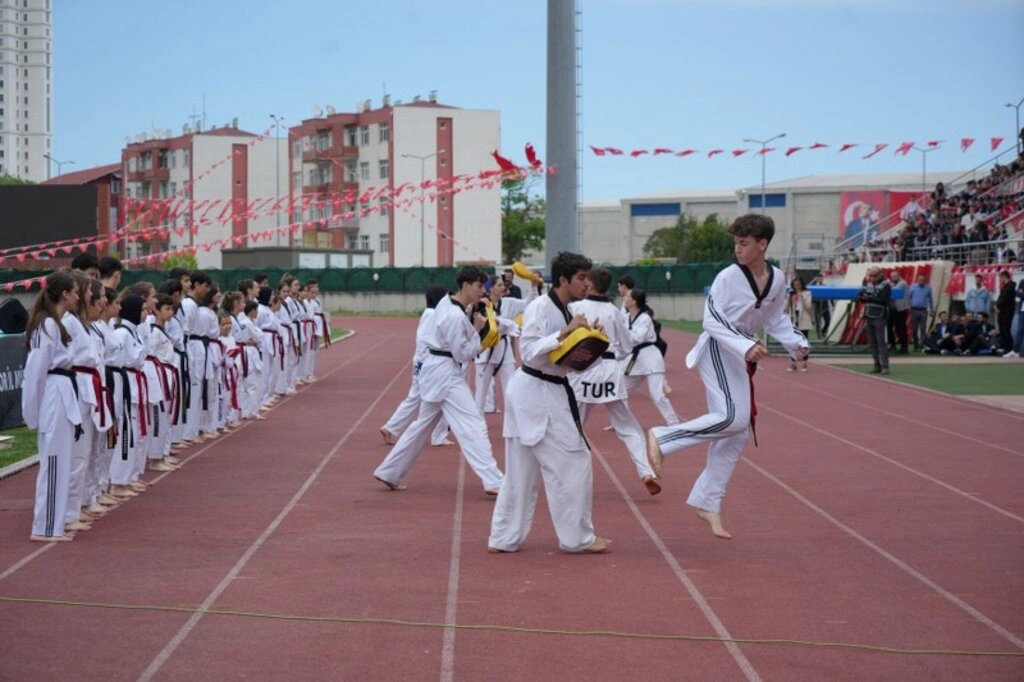 Samsun'da 19 Mayıs Atatürk'ü Anma Gençlik ve Spor Bayramı Coşkuyla Kutlandı - Resim 41