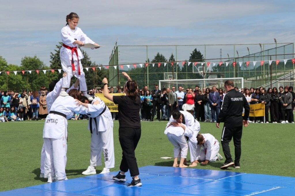 Samsun'da 19 Mayıs Atatürk'ü Anma Gençlik ve Spor Bayramı Coşkuyla Kutlandı - Resim 48