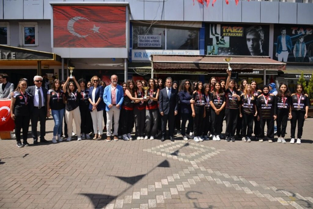 Samsun'da 19 Mayıs Atatürk'ü Anma Gençlik ve Spor Bayramı Coşkuyla Kutlandı - Resim 54