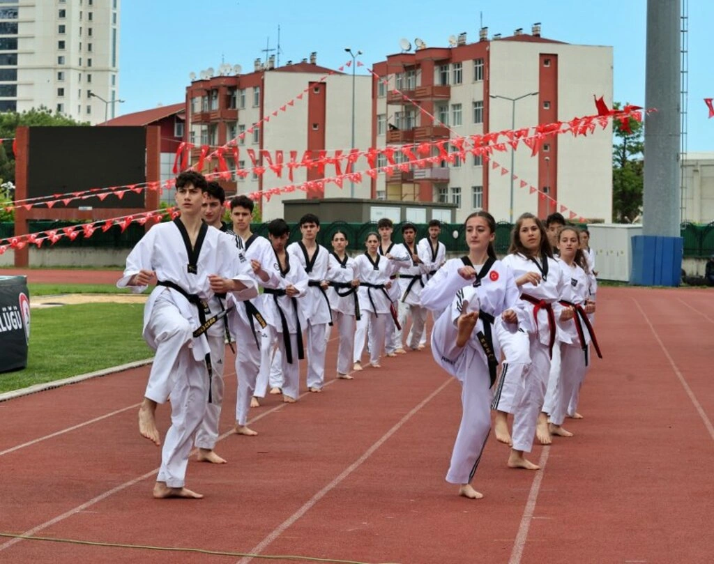 Samsun'da 19 Mayıs Atatürk'ü Anma Gençlik ve Spor Bayramı Coşkuyla Kutlandı - Resim 95