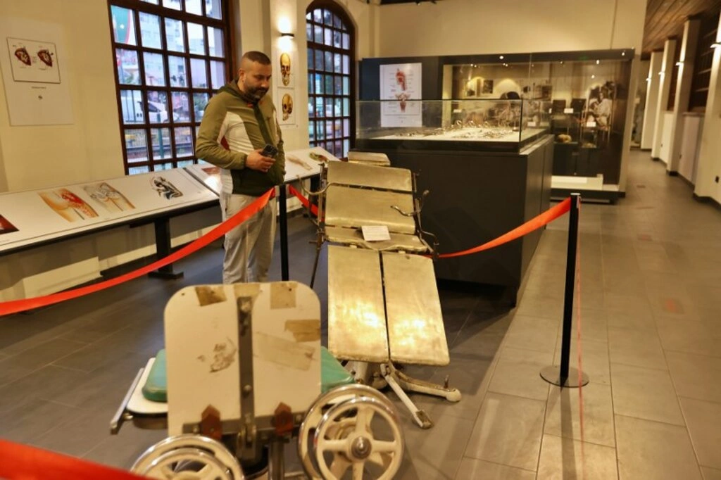 Samsun Cerrahi El Aletleri ve Sağlık Müzesi: Sağlık Tarihinde Zamanda Bir Yolculuk - Resim 4