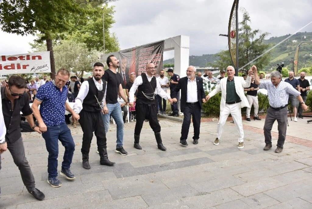 Ayvacık'tan Gazze'ye Gönül Köprüsü - Resim 1