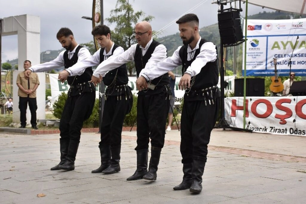 Ayvacık'tan Gazze'ye Gönül Köprüsü - Resim 42