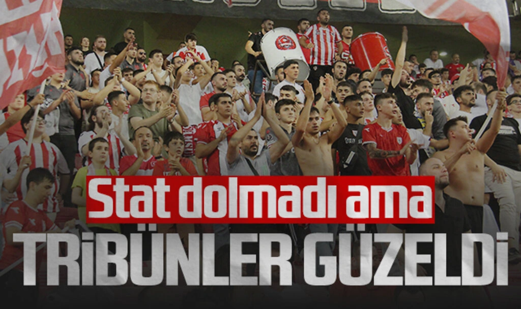 Samsunspor'un Beşiktaş Maçında Stadyum Dolmadı Ama Tribünler Güzeldi - Resim 1