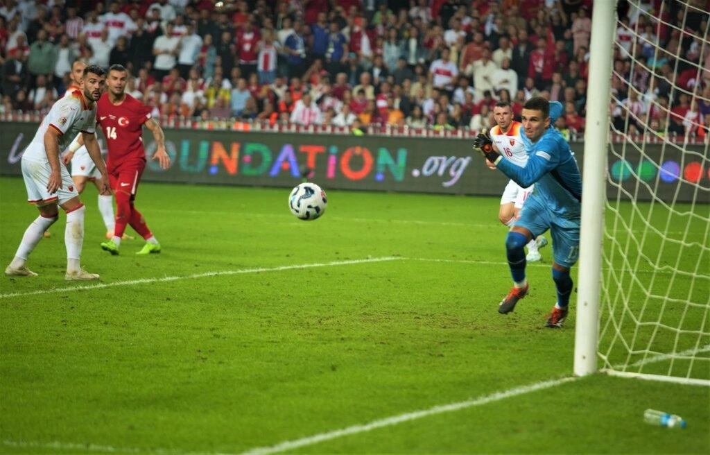 Türkiye: 1 - Karadağ: 0 (Foto Galeri) - Resim 29