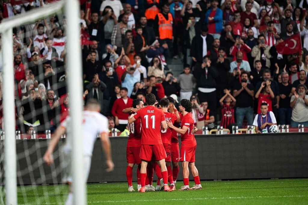 Türkiye: 1 - Karadağ: 0 (Foto Galeri) - Resim 35