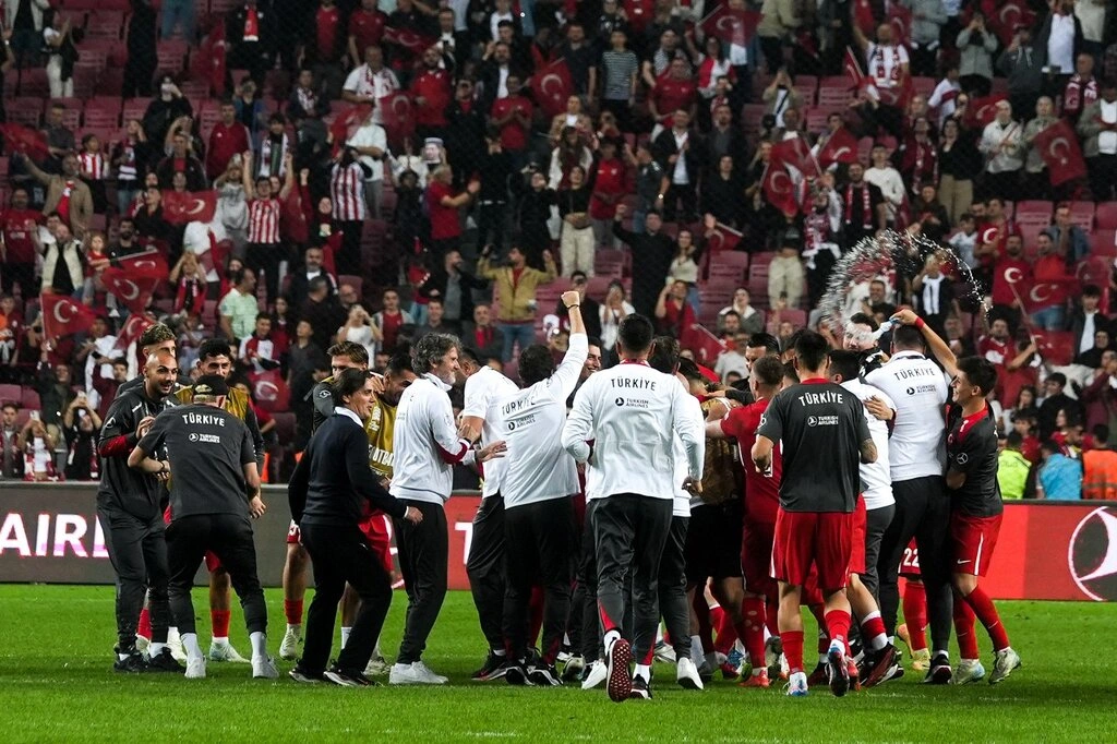 Türkiye: 1 - Karadağ: 0 (Foto Galeri) - Resim 55