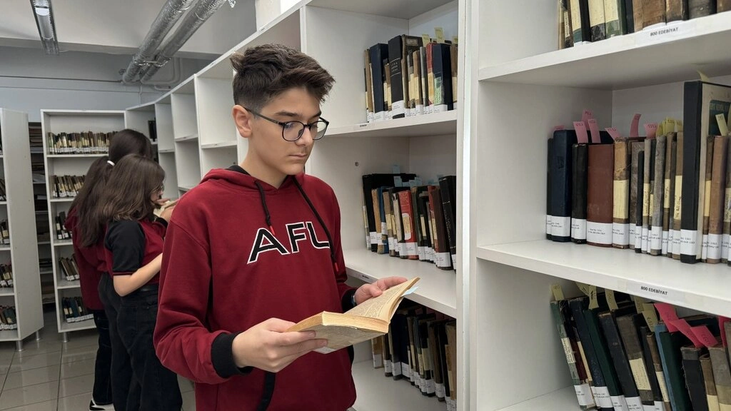 Ladik'teki Tarihi Akpınar Fen Lisesi, Müzeyi Andıran Sergi Alanına Sahip - Resim 17