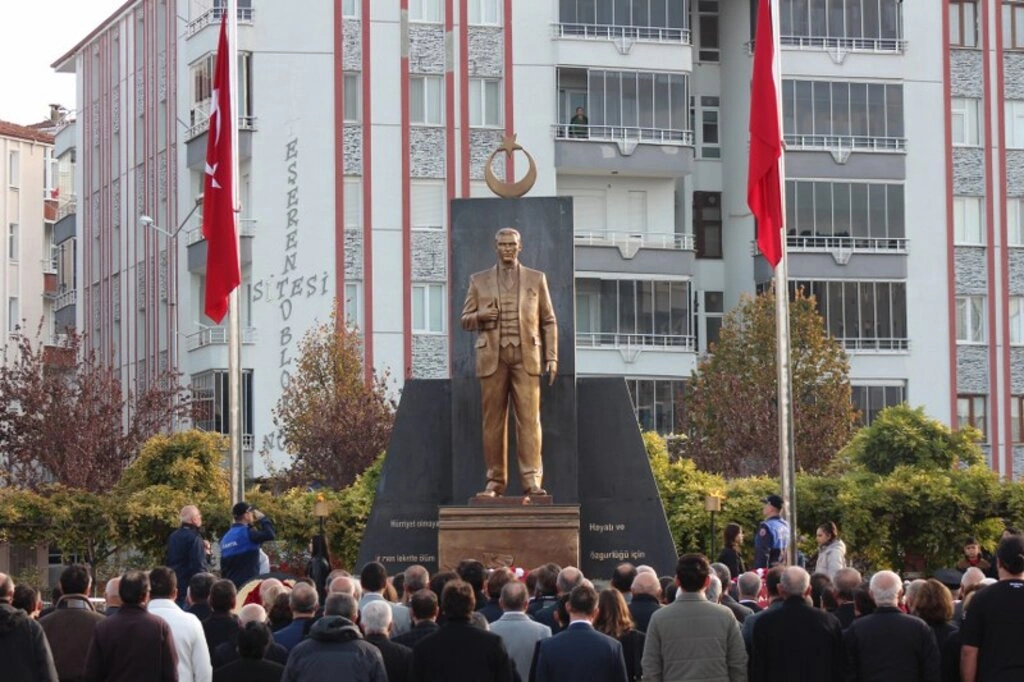 Büyük Önder Mustafa Kemal Atatürk 10 Kasım'da Samsun'da Anıldı - Resim 18