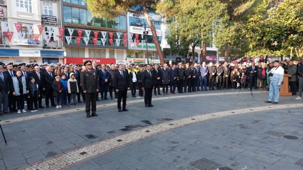 Büyük Önder Mustafa Kemal Atatürk 10 Kasım'da Samsun'da Anıldı - Resim 26
