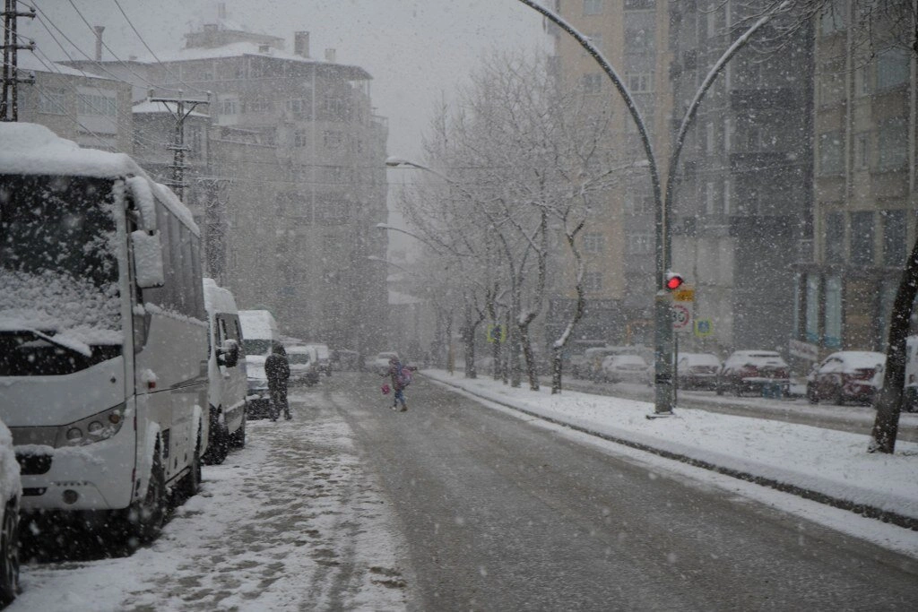 Samsun Kar Altında! İşte Kentten Manzaralar... - Resim 12