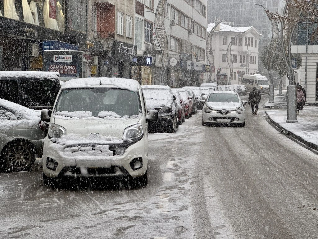 Samsun Kar Altında! İşte Kentten Manzaralar... - Resim 25