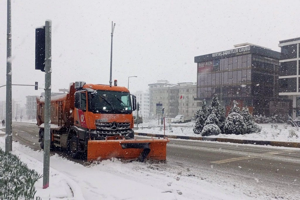 Samsun Kar Altında! İşte Kentten Manzaralar... - Resim 34