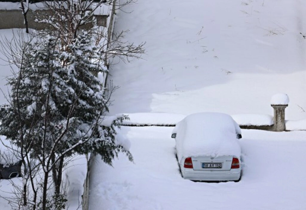 Samsun’da Kar Eğlencesi! Şehirden Renkli Görüntüler... - Resim 36
