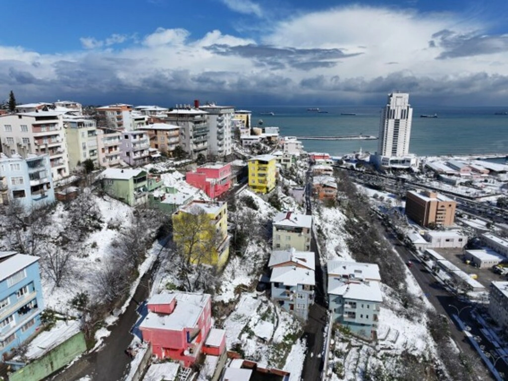 Samsun’da Kar Eğlencesi! Şehirden Renkli Görüntüler... - Resim 50