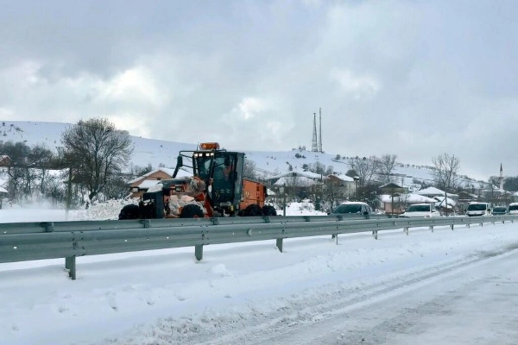 Samsun’da Kar Eğlencesi! Şehirden Renkli Görüntüler... - Resim 53