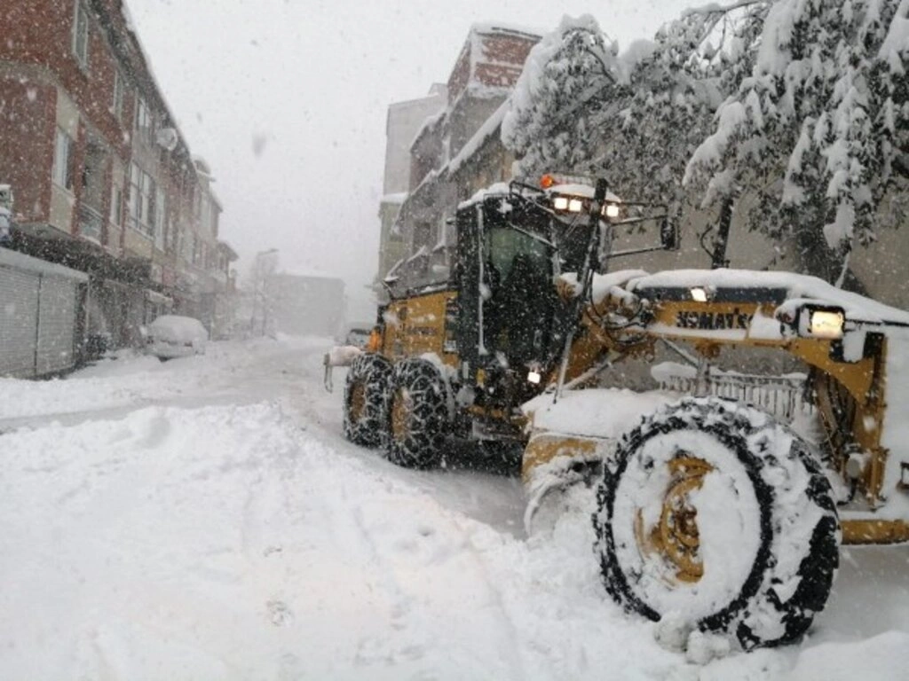 Samsun’da Kar Eğlencesi! Şehirden Renkli Görüntüler... - Resim 58
