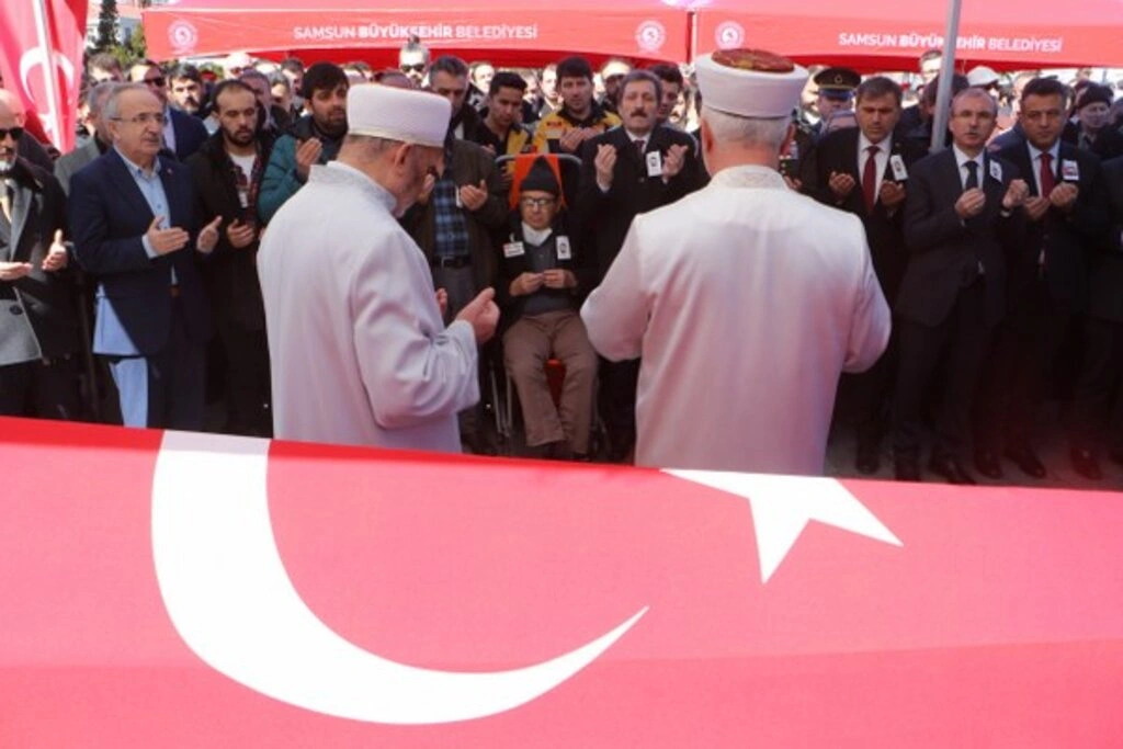Şehit Doktor Koray Arslan, Samsun’da Son Yolculuğuna Uğurlandı - Resim 20