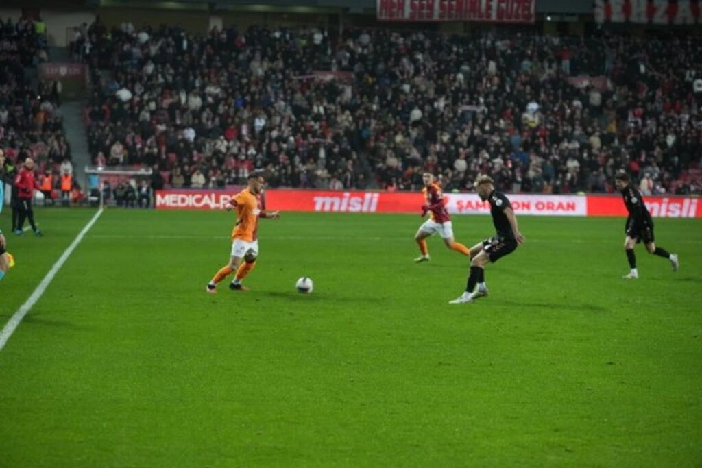 Samsunspor: 0 - Galatasaray: 2 (Foto Galeri) - Resim 19