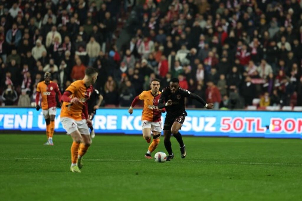 Samsunspor: 0 - Galatasaray: 2 (Foto Galeri) - Resim 38