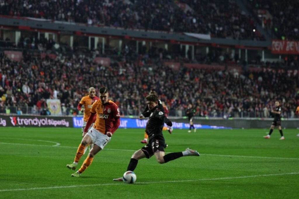 Samsunspor: 0 - Galatasaray: 2 (Foto Galeri) - Resim 39