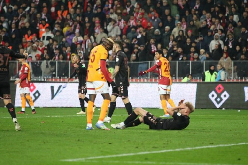 Samsunspor: 0 - Galatasaray: 2 (Foto Galeri) - Resim 40