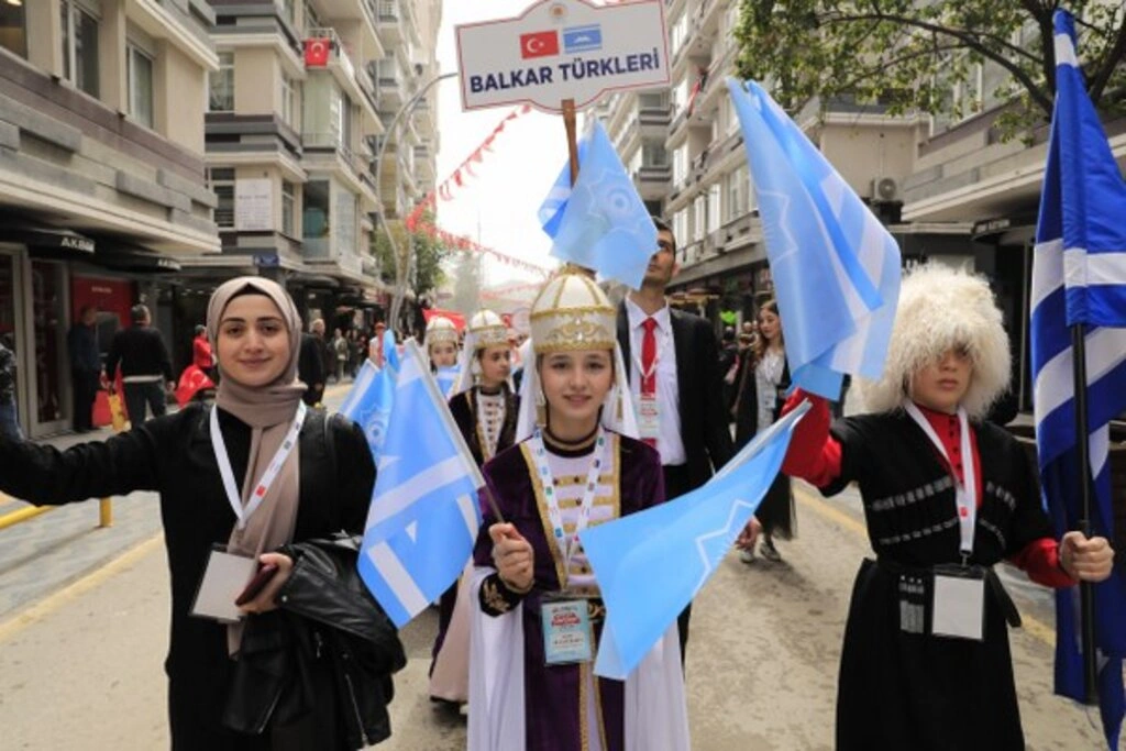 9 Ülkeden Çocuklar Samsun'da Buluştu - Resim 10