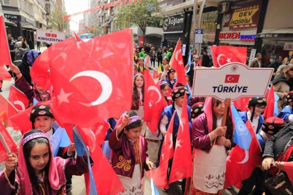 9 Ülkeden Çocuklar Samsun'da Buluştu - Resim 12