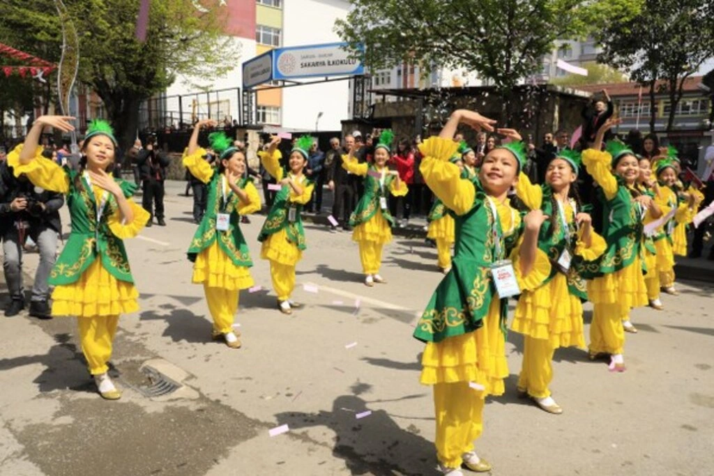9 Ülkeden Çocuklar Samsun'da Buluştu - Resim 15