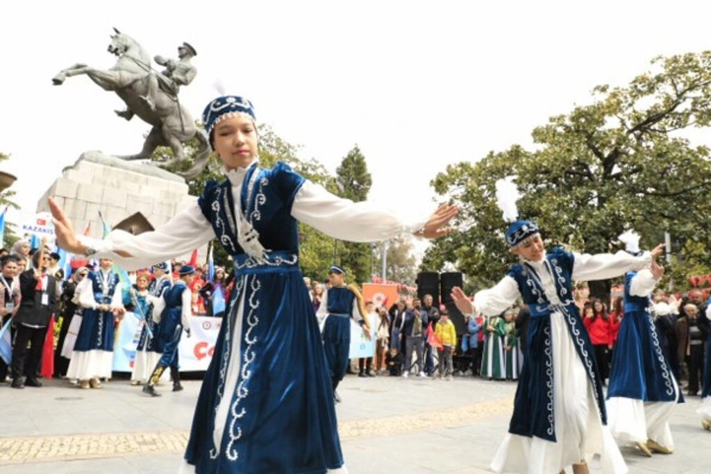 9 Ülkeden Çocuklar Samsun'da Buluştu - Resim 25