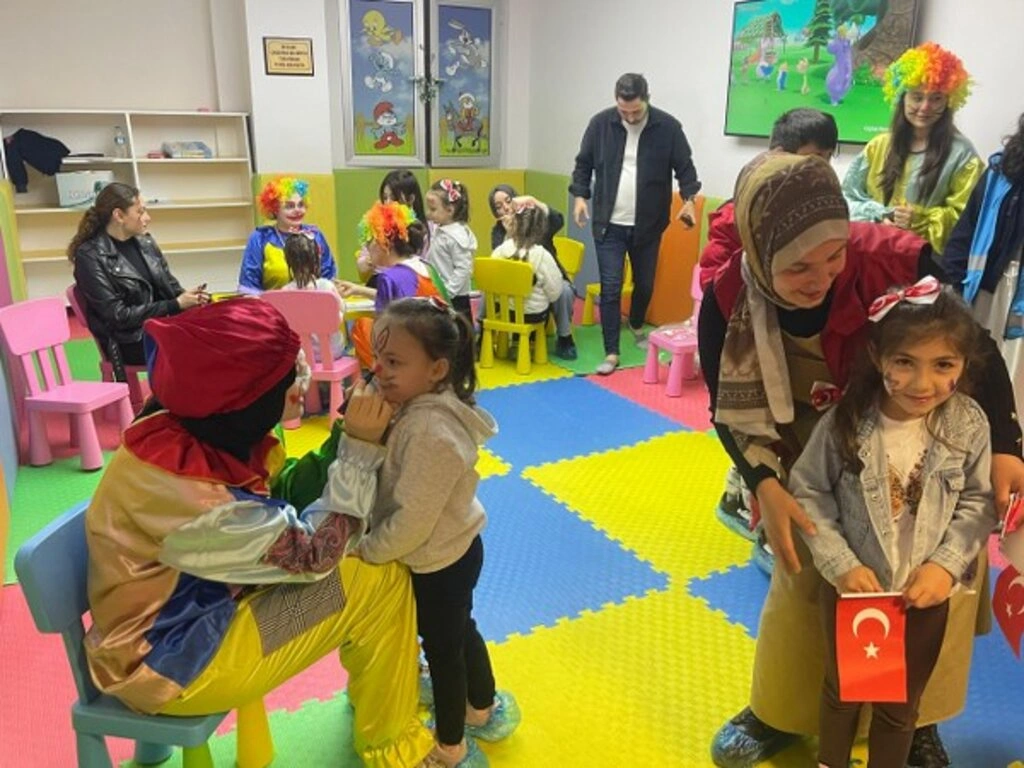 Samsun'da 23 Nisan Coşkuyla Kutlandı! İşte Kutlamalardan Kareler... - Resim 10