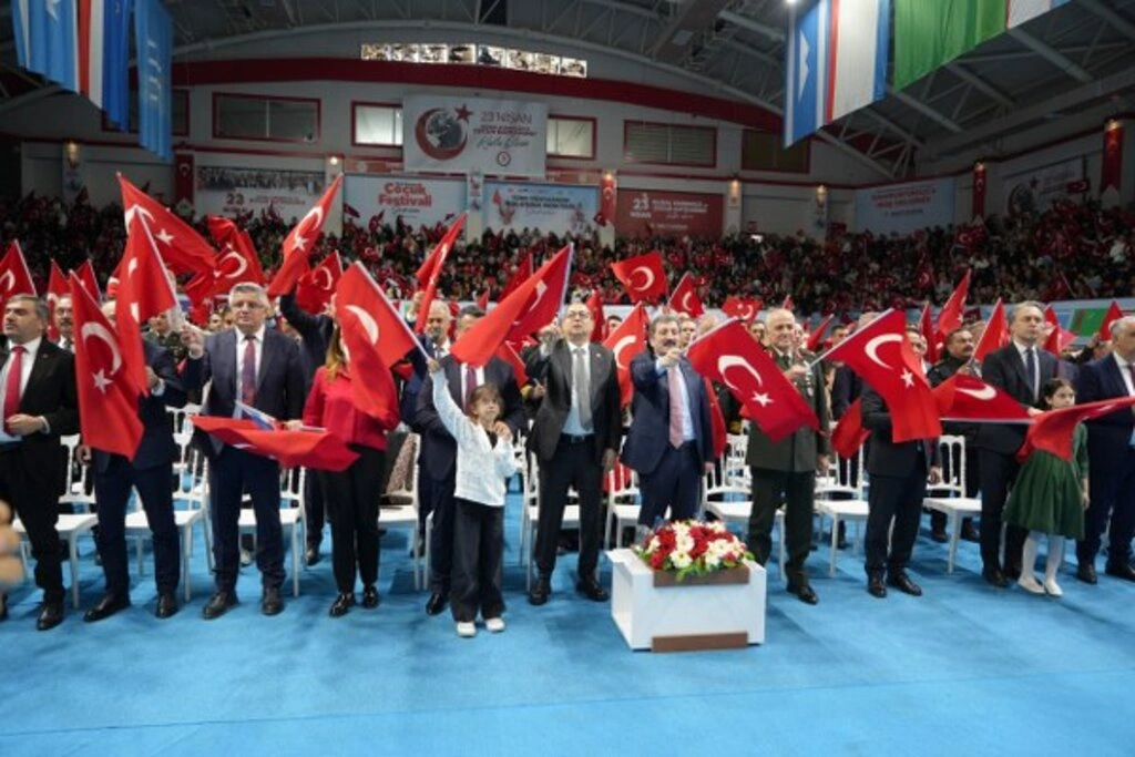 Samsun'da 23 Nisan Coşkuyla Kutlandı! İşte Kutlamalardan Kareler... - Resim 30