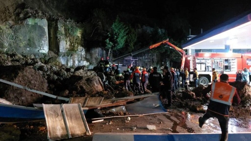 Samsun'daki Heyelan Faciasından Görüntüler - Resim 3