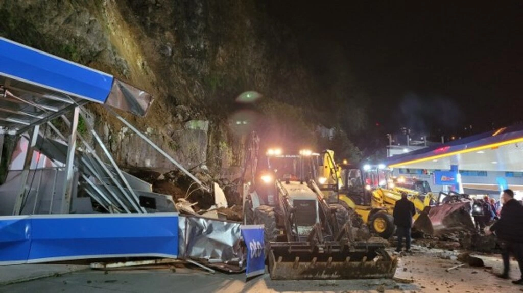 Samsun'daki Heyelan Faciasından Görüntüler - Resim 14