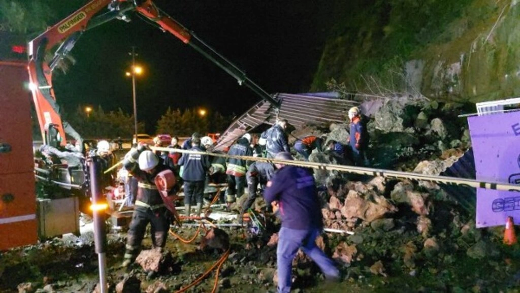 Samsun'daki Heyelan Faciasından Görüntüler - Resim 47