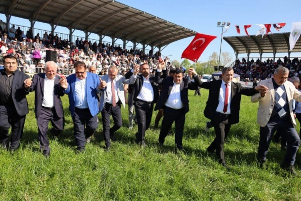 632. Alaçam Geyikkoşan Hıdırellez Şenlikleri ve Yağlı Pehlivan Güreşleri'nden Kareler... - Resim 8