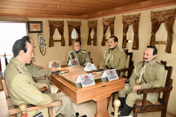 19 Mayıs'ın 106. yılı: Kurtuluş Meşalesi Samsun'da Yandı - Resim 14